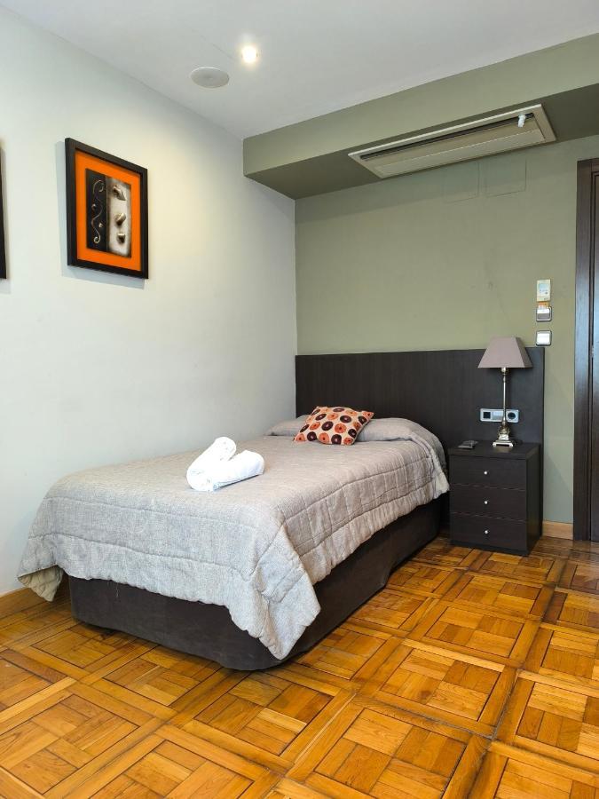 Hotel Santa Barbara Андорра Екстер'єр фото